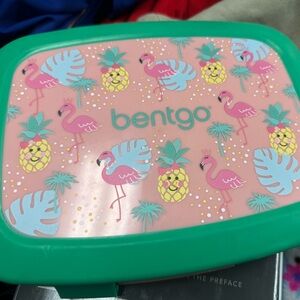 Bentgo Pink Tropical Flamingo Lunchbox